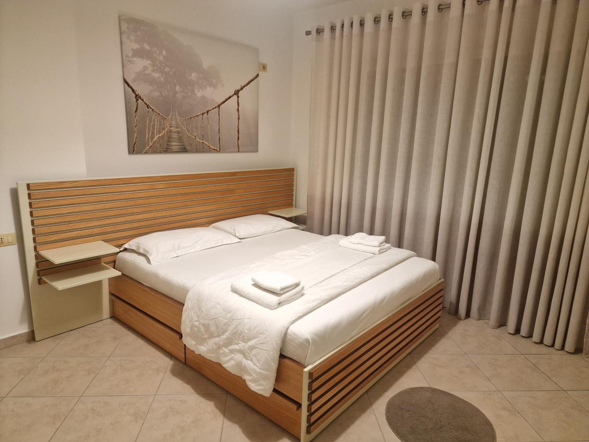 Beachfront Apartment Sarande Exterior photo